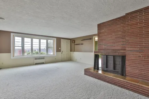 334 S River Road Bedford NH 03110