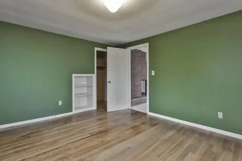 334 S River Road Bedford NH 03110