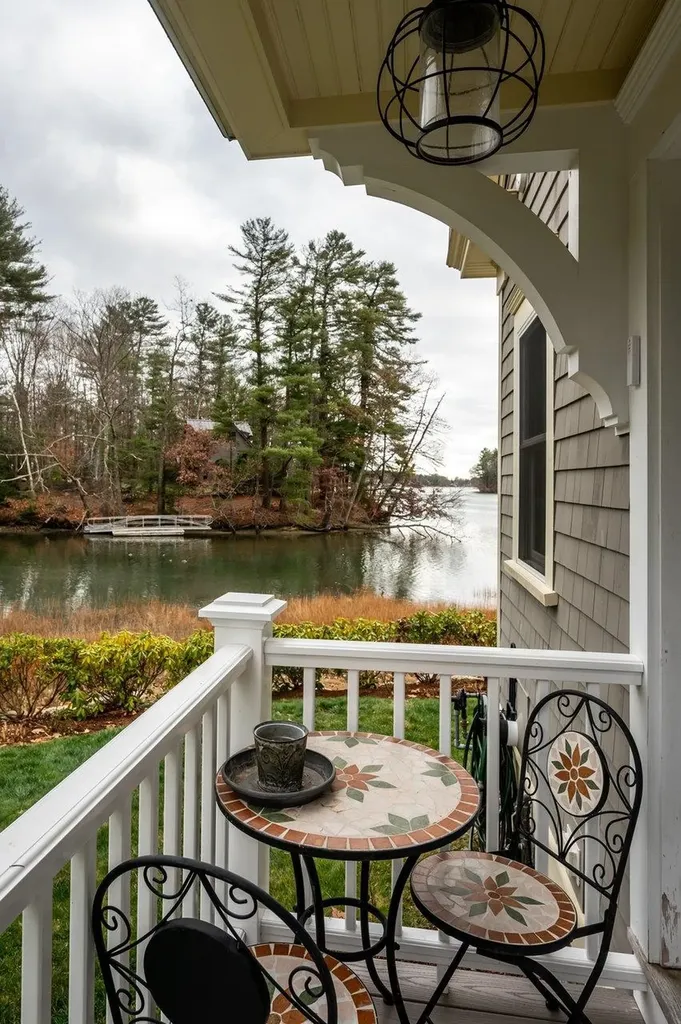 25 Nute Road Dover NH 03820