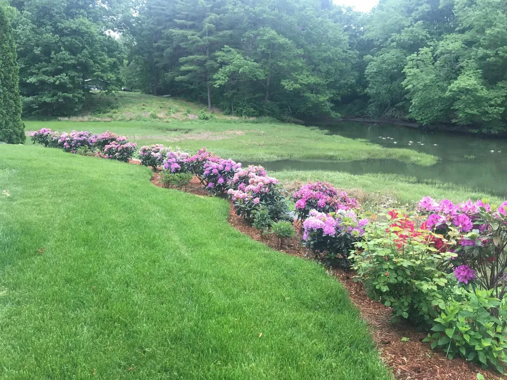 25 Nute Road Dover NH 03820