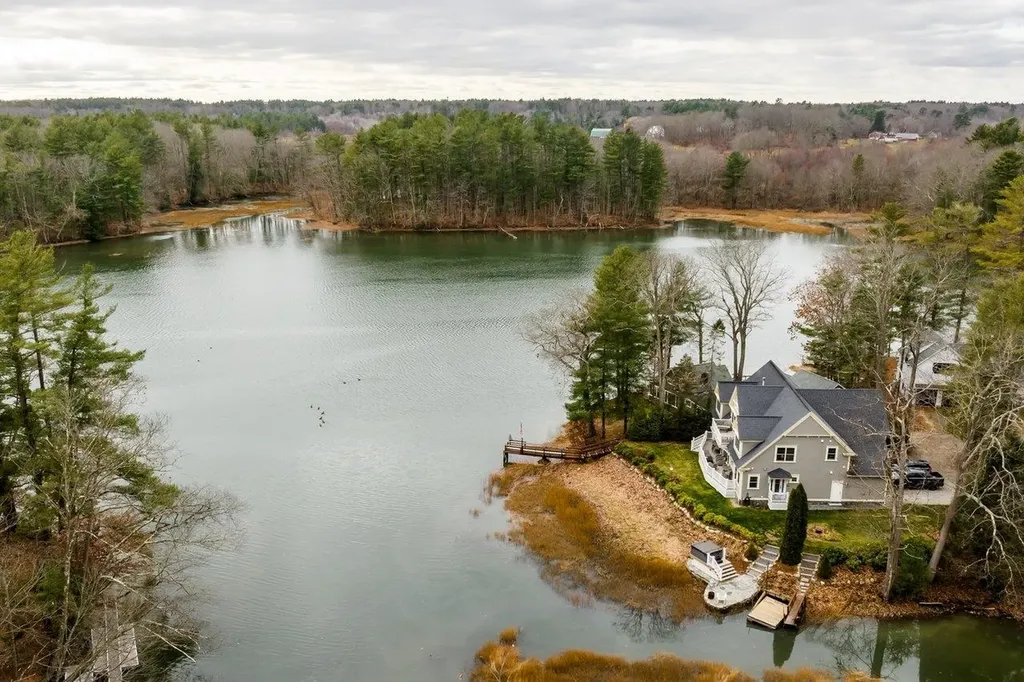 25 Nute Road Dover NH 03820