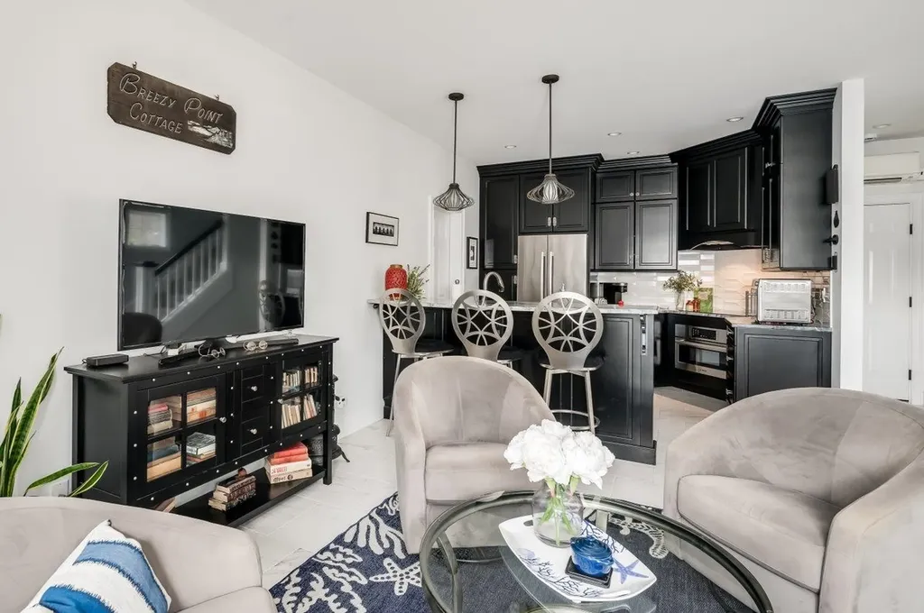 25 Nute Road Dover NH 03820