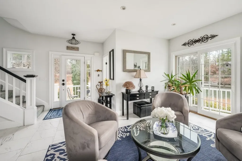 25 Nute Road Dover NH 03820