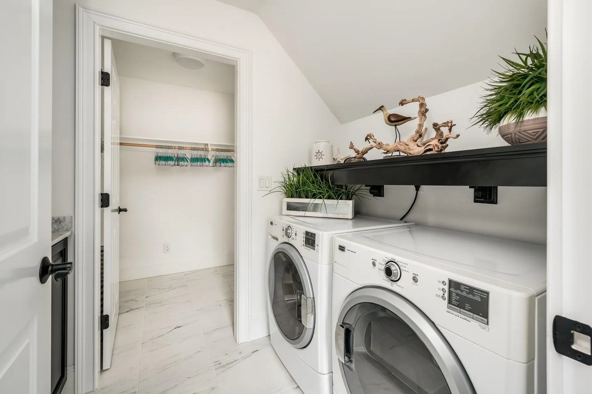 25 Nute Road Dover NH 03820