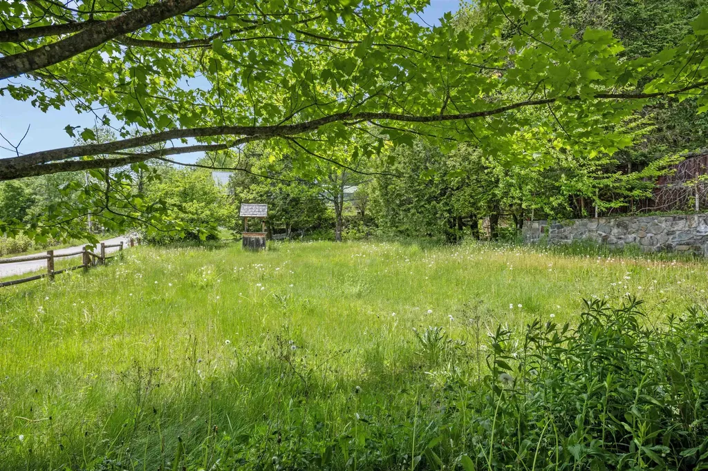 388 Percy Road Stark NH 03582