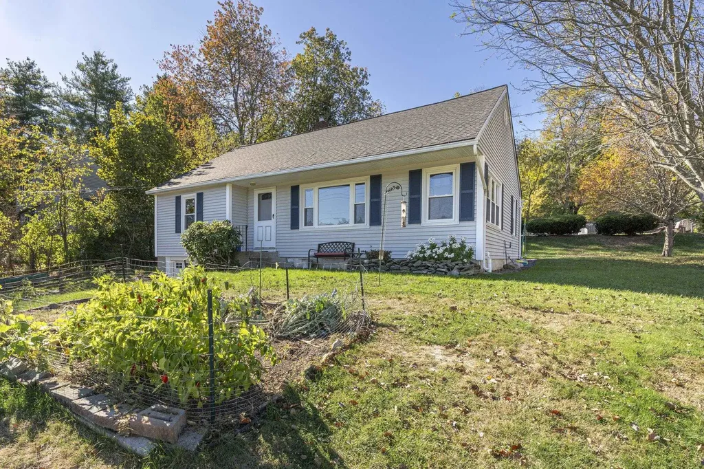 59 Pike Street Nashua NH 03060