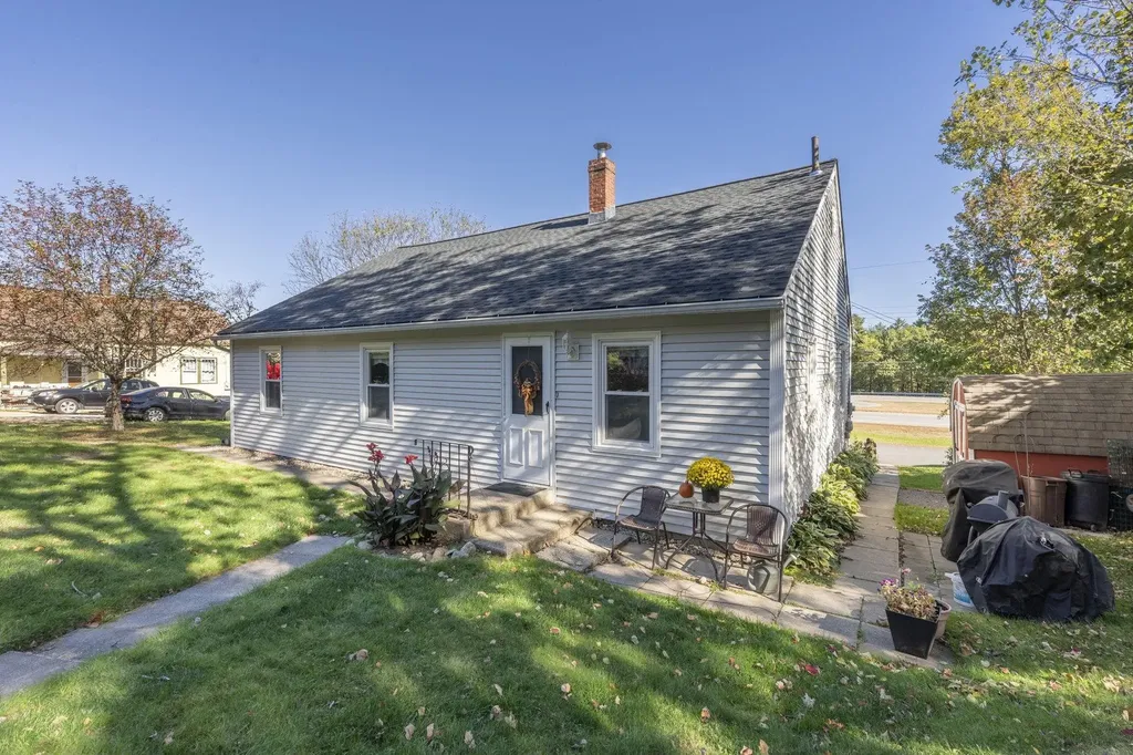 59 Pike Street Nashua NH 03060