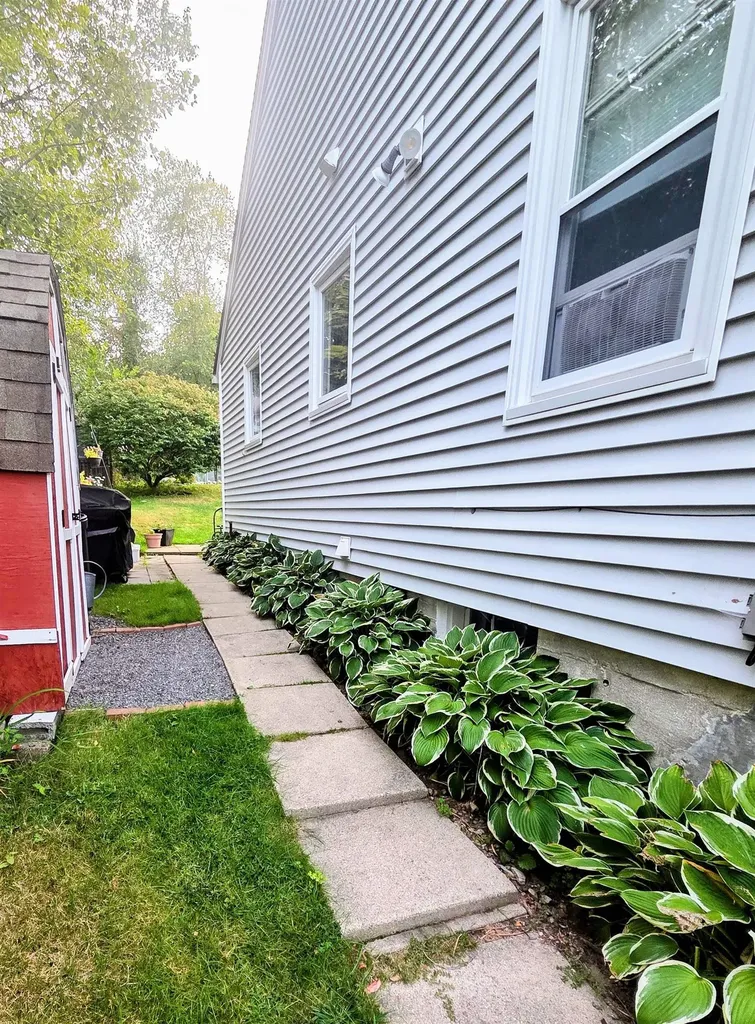 59 Pike Street Nashua NH 03060