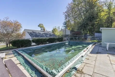 59 Pike Street Nashua NH 03060