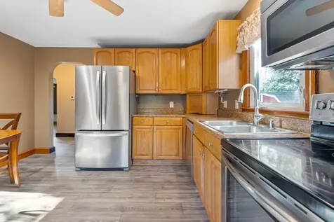 59 Pike Street Nashua NH 03060