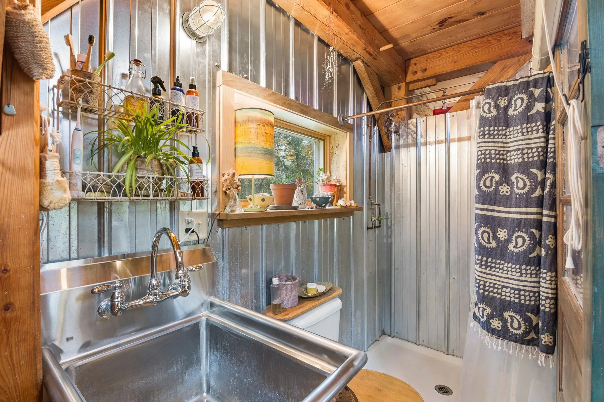 137 Pleasant Valley Road Brattleboro VT 05301