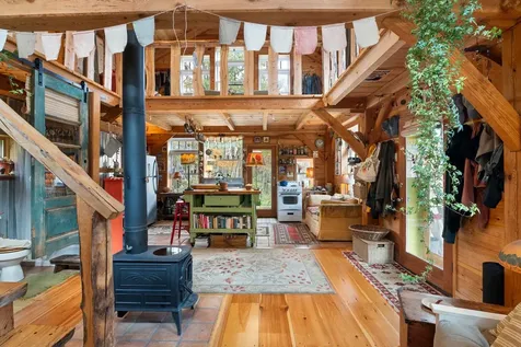 137 Pleasant Valley Road Brattleboro VT 05301