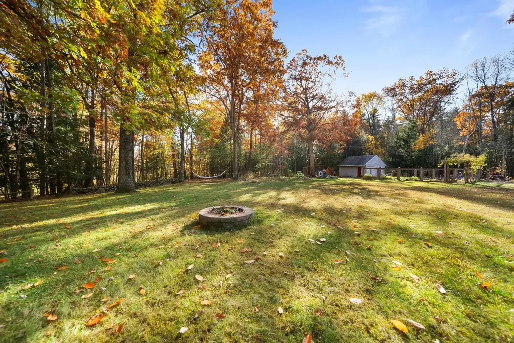 101 Horace Greeley Road Amherst NH 03031