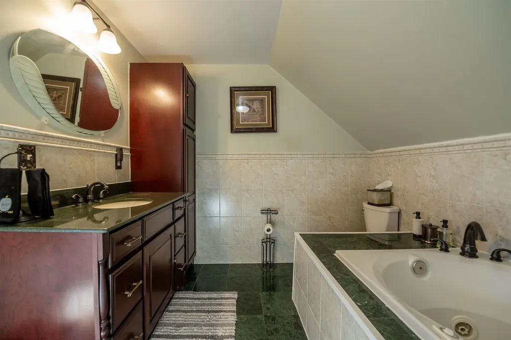 28 Millham Court South Burlington VT 05403