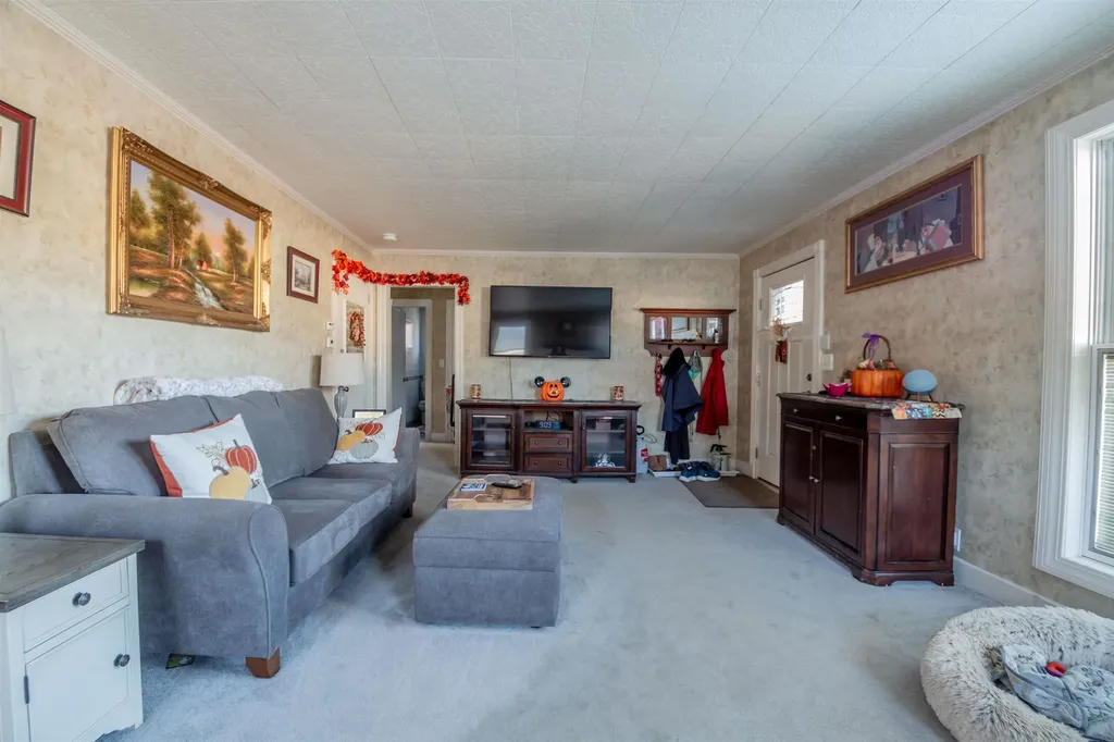 28 Millham Court South Burlington VT 05403