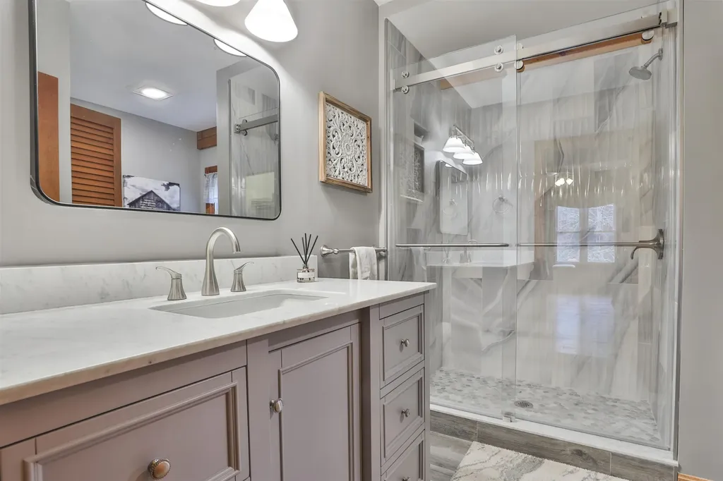 46 Oak Hill Road Brookline NH 03033