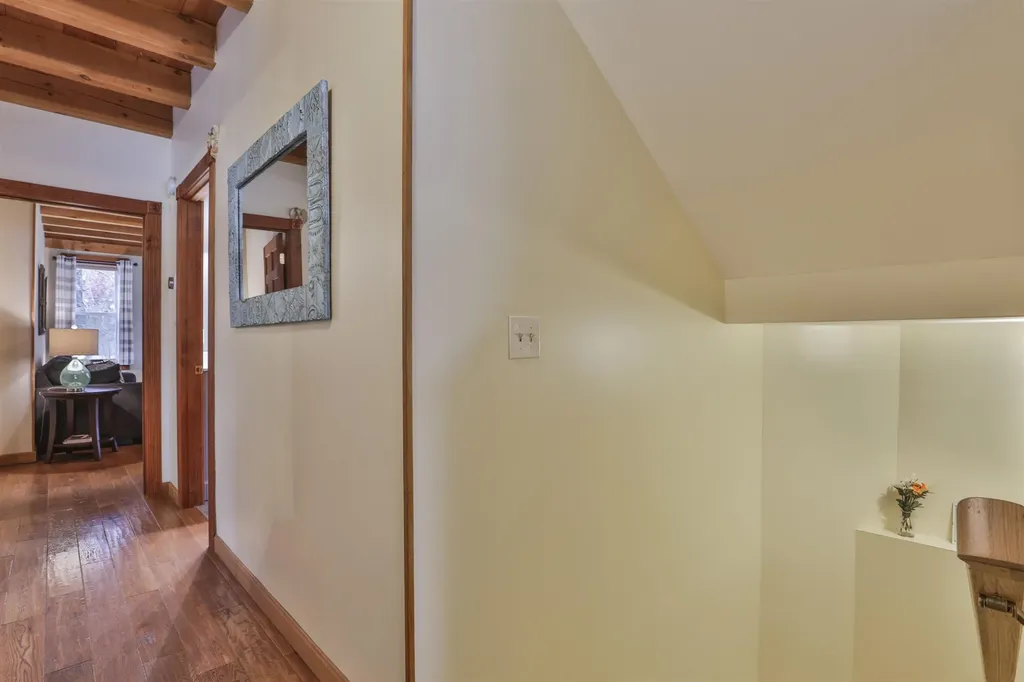 46 Oak Hill Road Brookline NH 03033