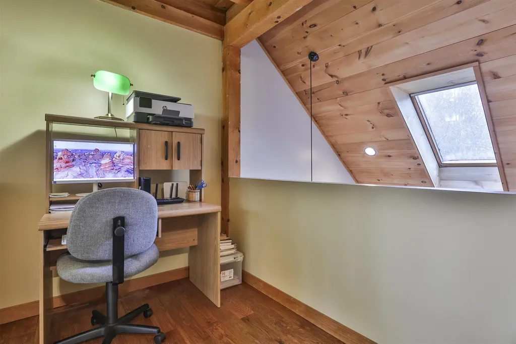 46 Oak Hill Road Brookline NH 03033