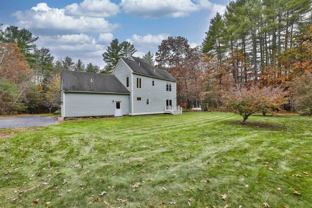 46 Oak Hill Road Brookline NH 03033