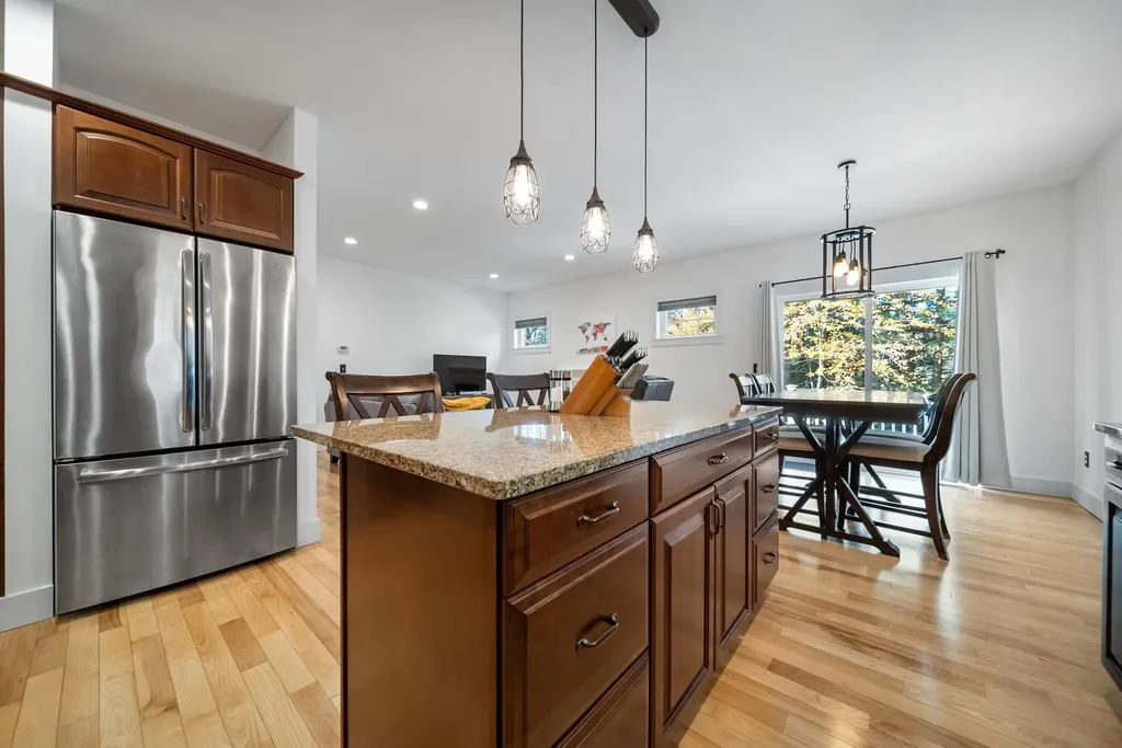 36 Winnicut Road North Hampton NH 03862