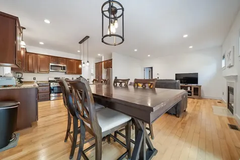 36 Winnicut Road North Hampton NH 03862