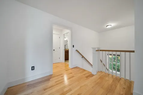 36 Winnicut Road North Hampton NH 03862