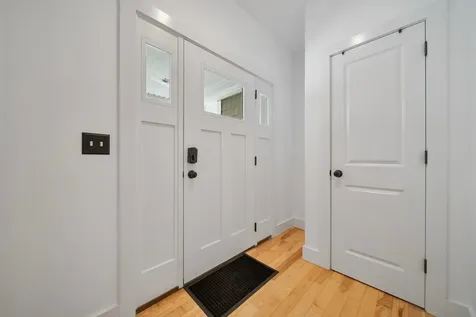 36 Winnicut Road North Hampton NH 03862