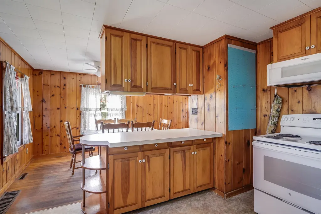 29 N Main Street Antrim NH 03440