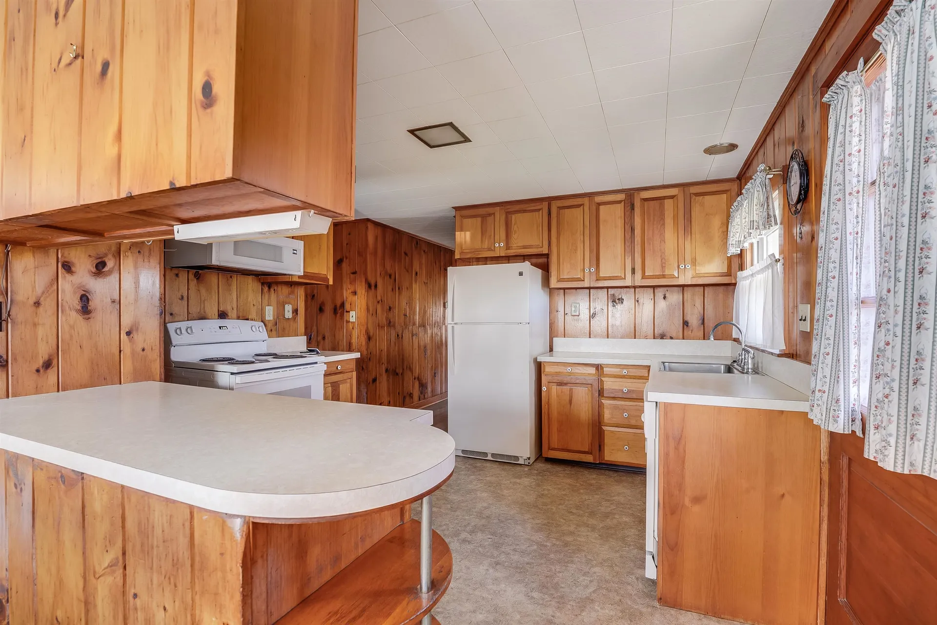 29 N Main Street Antrim NH 03440