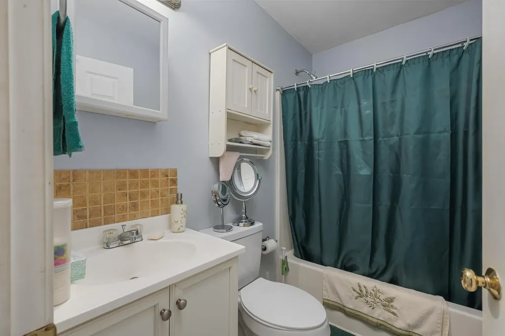 98 Merrymeeting Road New Durham NH 03855