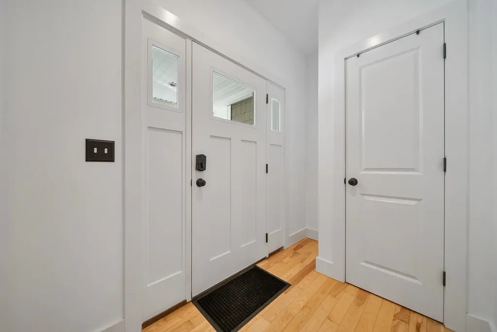 36 Winnicut Road North Hampton NH 03862