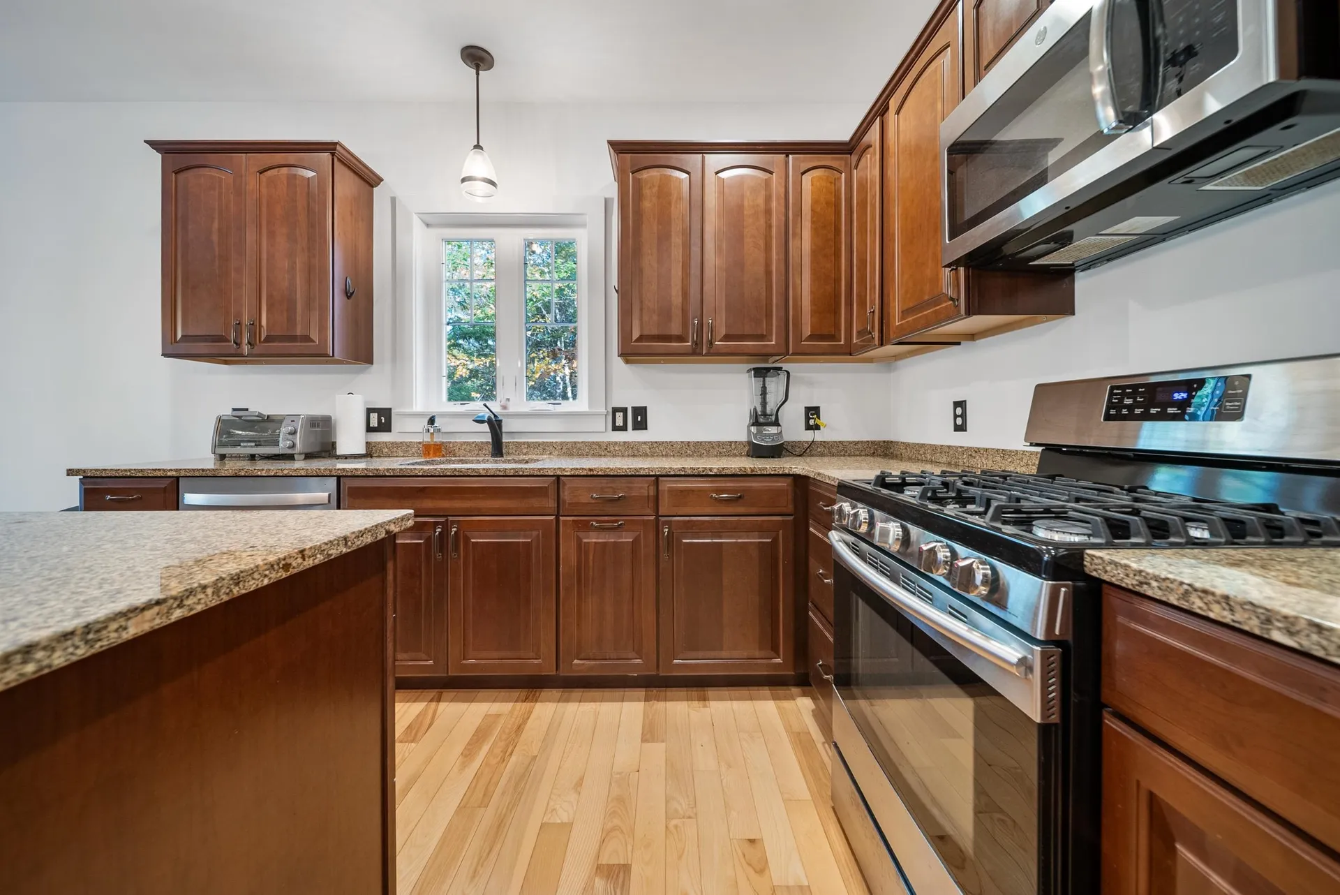 36 Winnicut Road North Hampton NH 03862