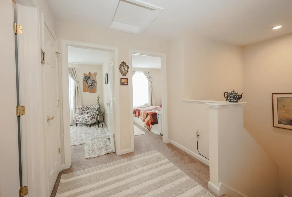 192 Karatzas Avenue Manchester NH 03104