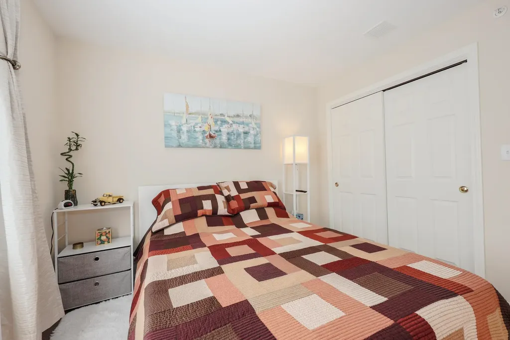 192 Karatzas Avenue Manchester NH 03104