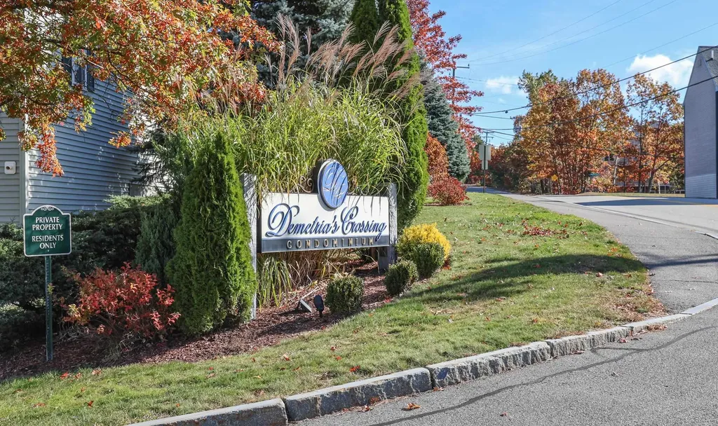 192 Karatzas Avenue Manchester NH 03104