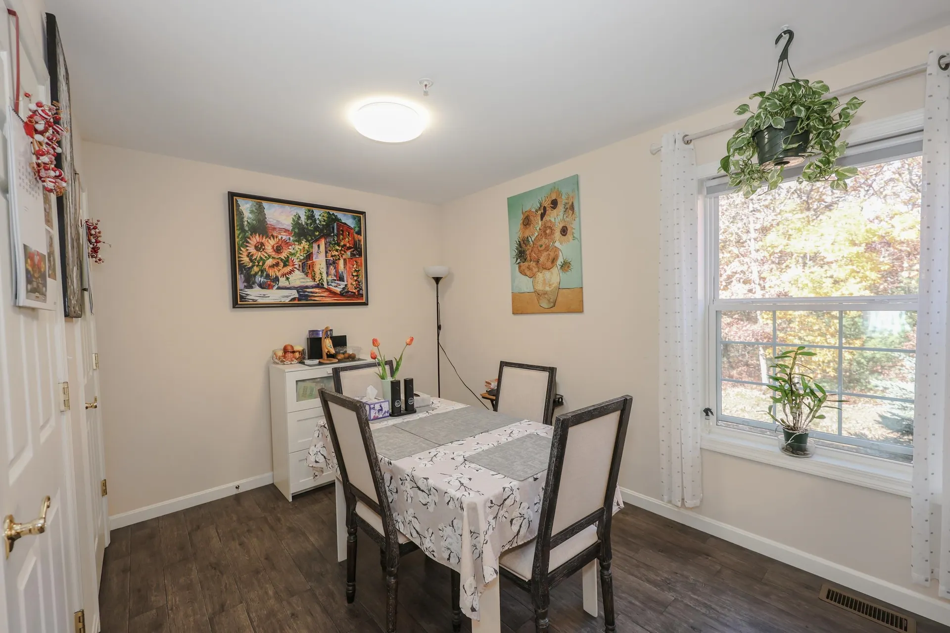 192 Karatzas Avenue Manchester NH 03104