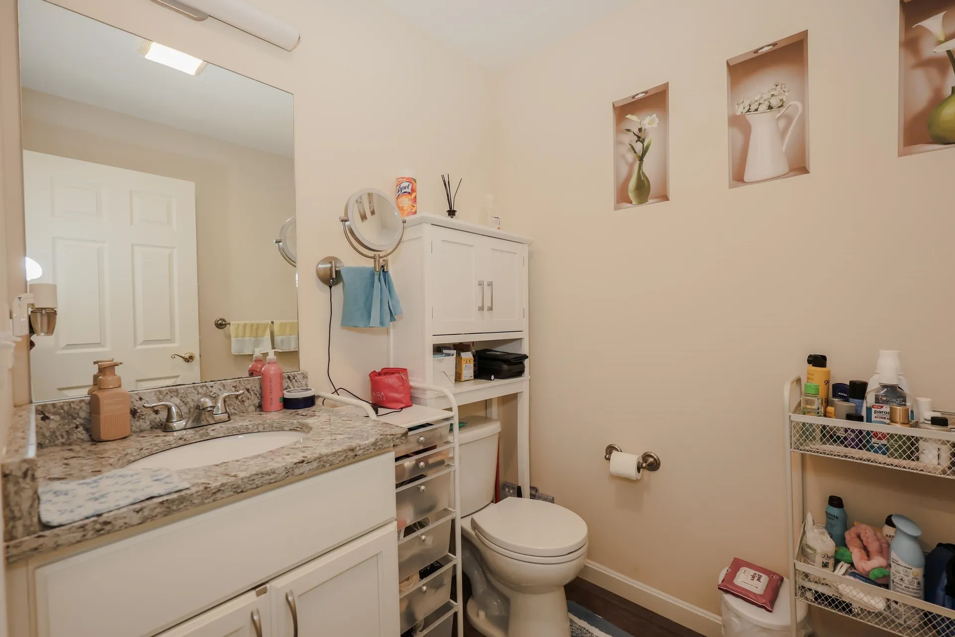 192 Karatzas Avenue Manchester NH 03104