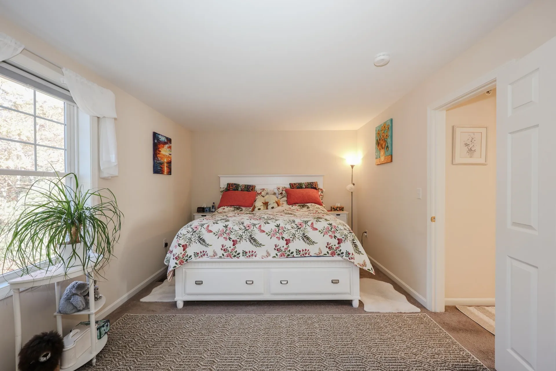 192 Karatzas Avenue Manchester NH 03104