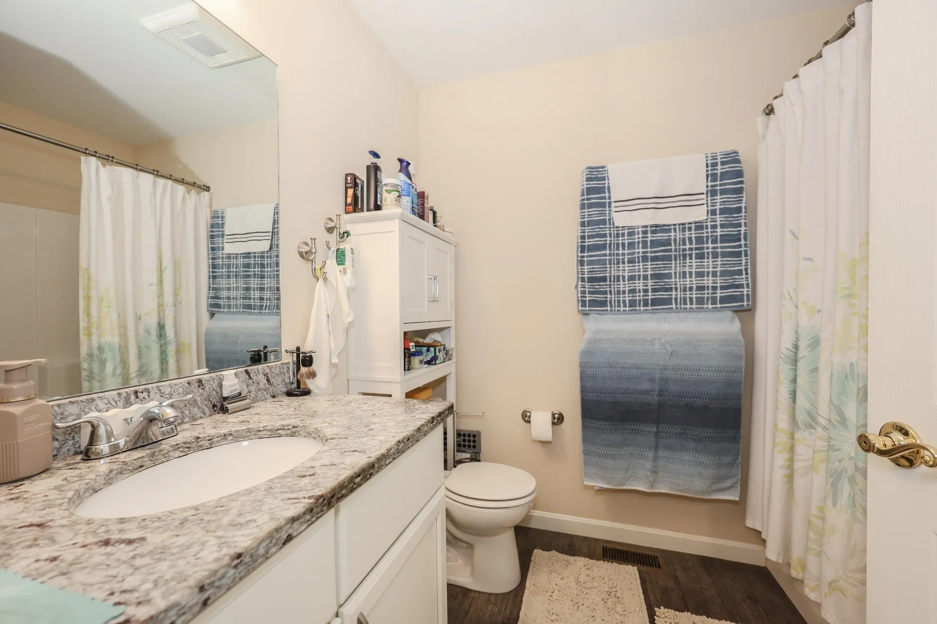 192 Karatzas Avenue Manchester NH 03104