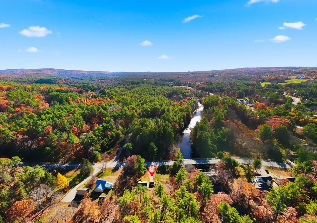 19 Depot Road Chichester NH 03258