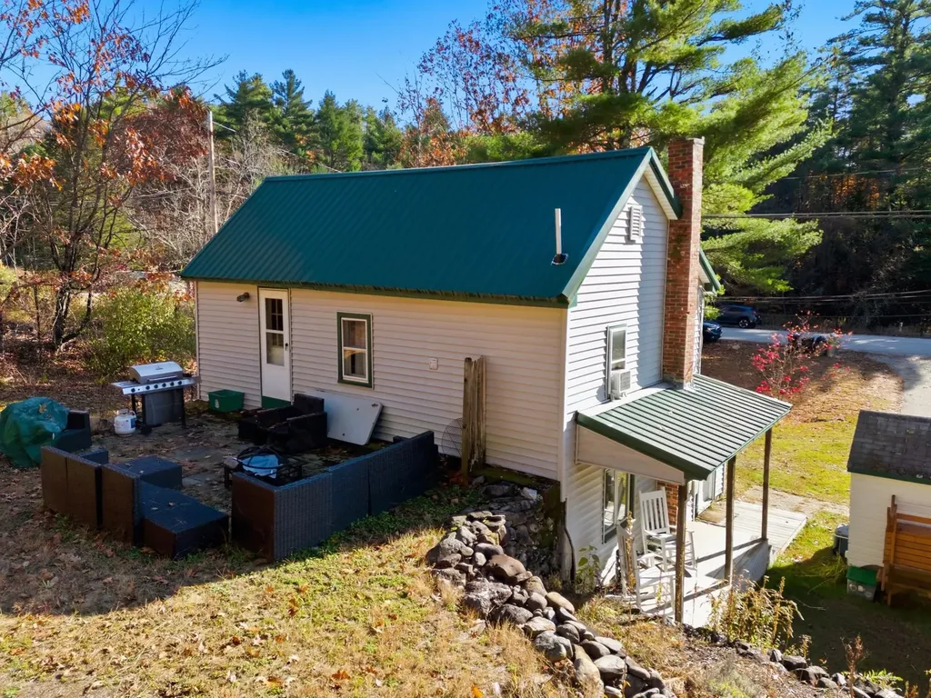 19 Depot Road Chichester NH 03258