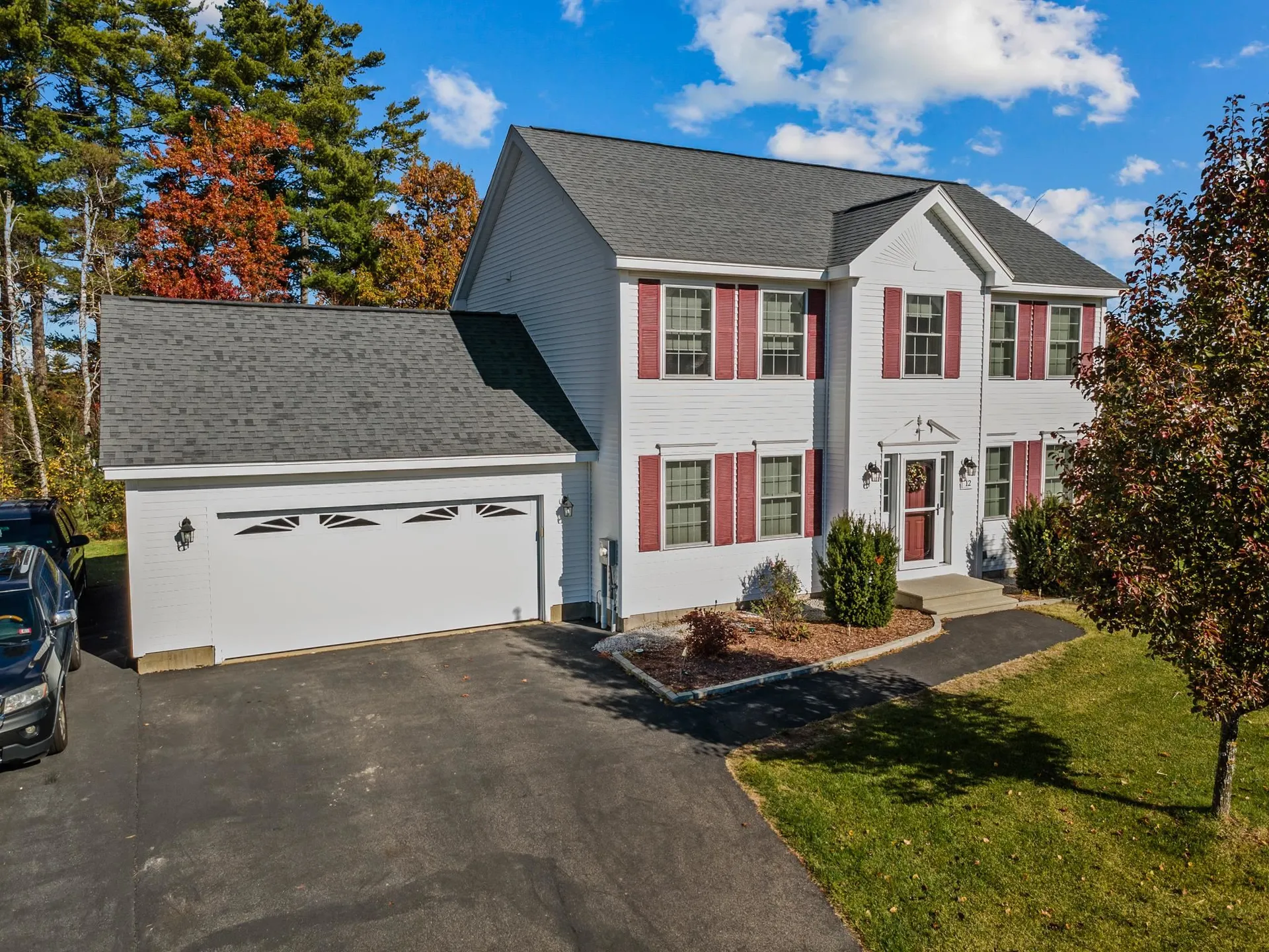 12 Crawford Lane Hooksett NH 03106