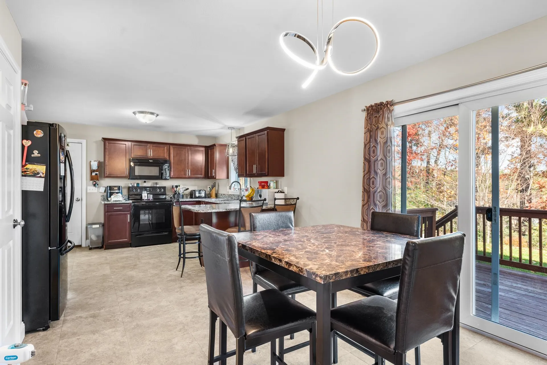 12 Crawford Lane Hooksett NH 03106