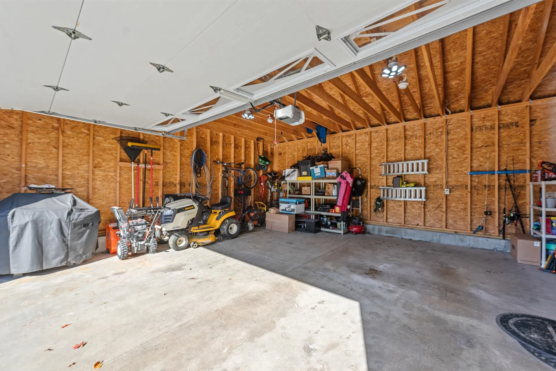 12 Crawford Lane Hooksett NH 03106