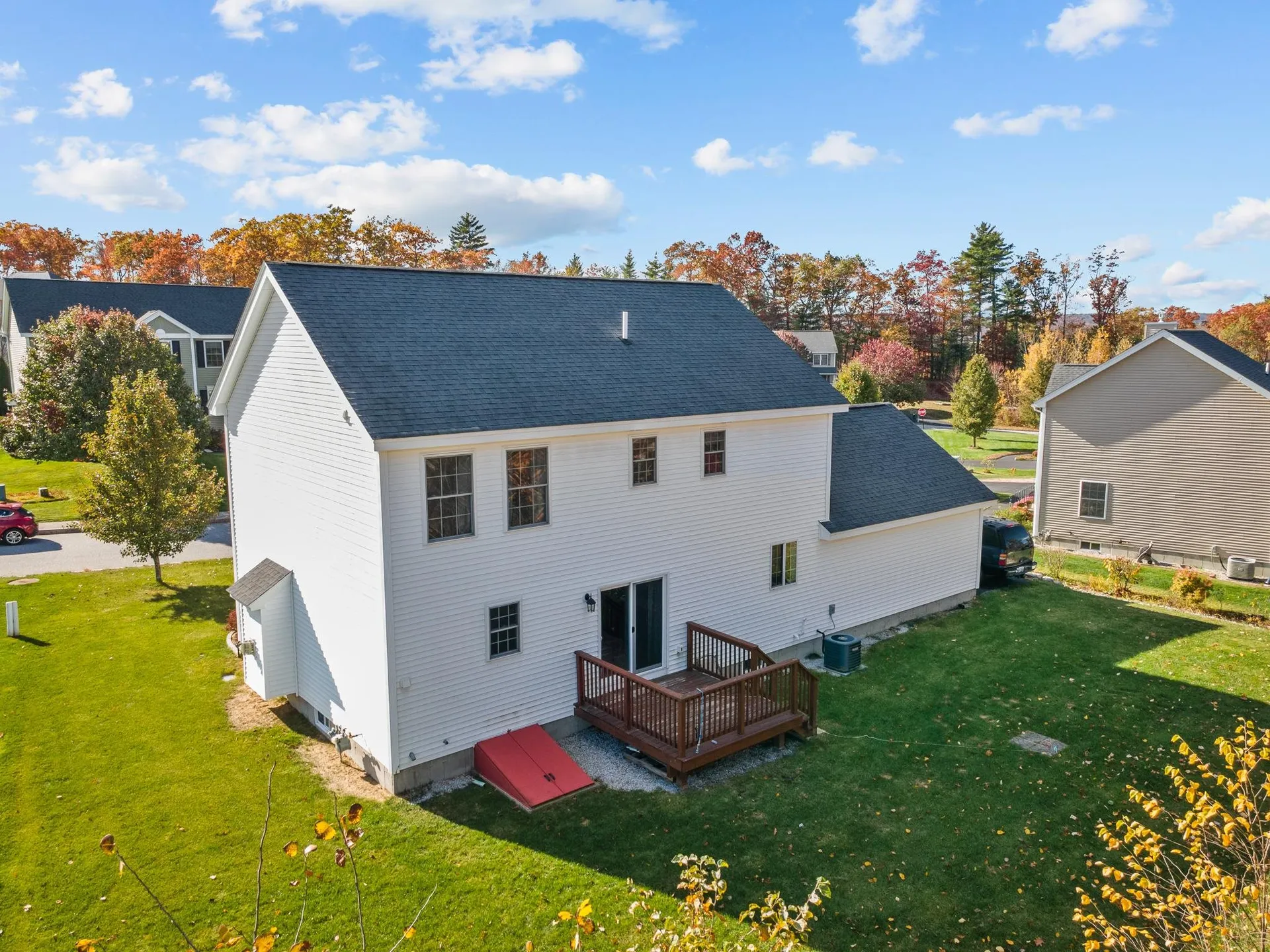 12 Crawford Lane Hooksett NH 03106
