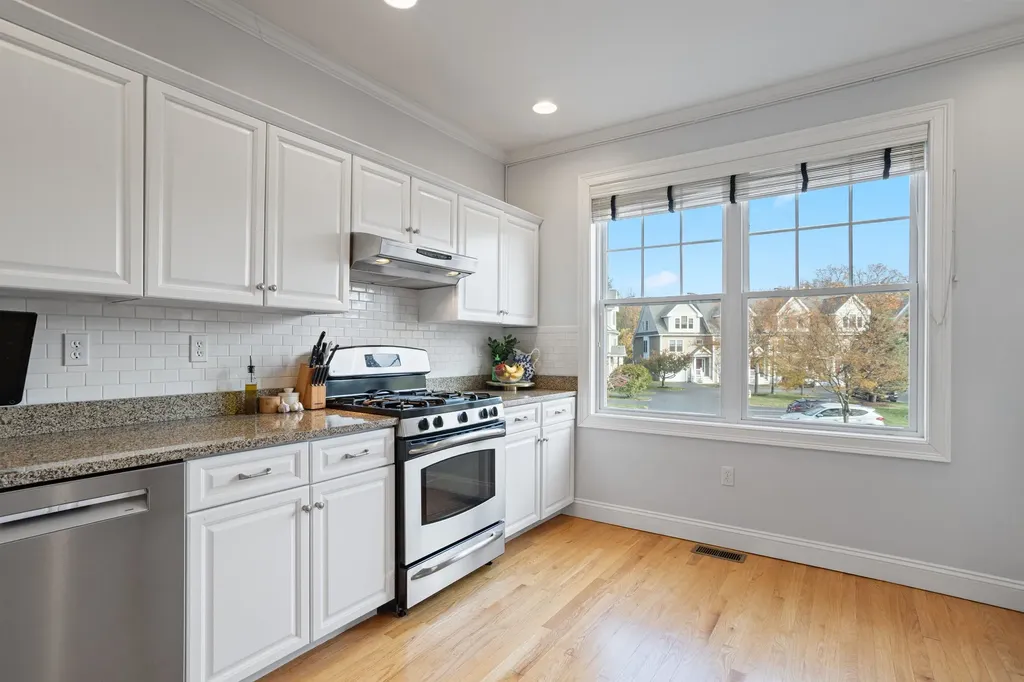 131 Court Street Exeter NH 03833