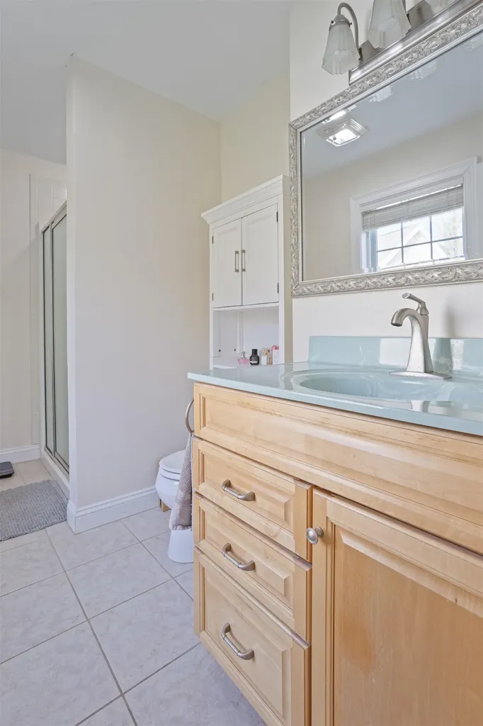 131 Court Street Exeter NH 03833