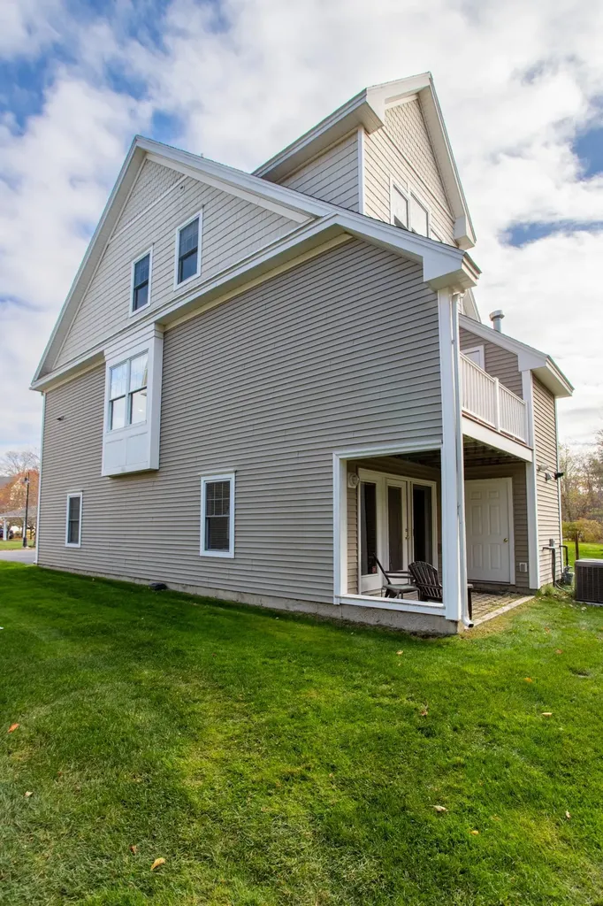 131 Court Street Exeter NH 03833