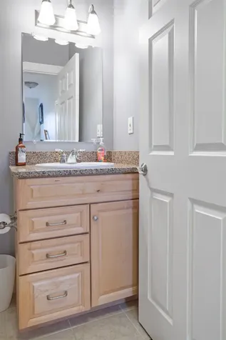 131 Court Street Exeter NH 03833