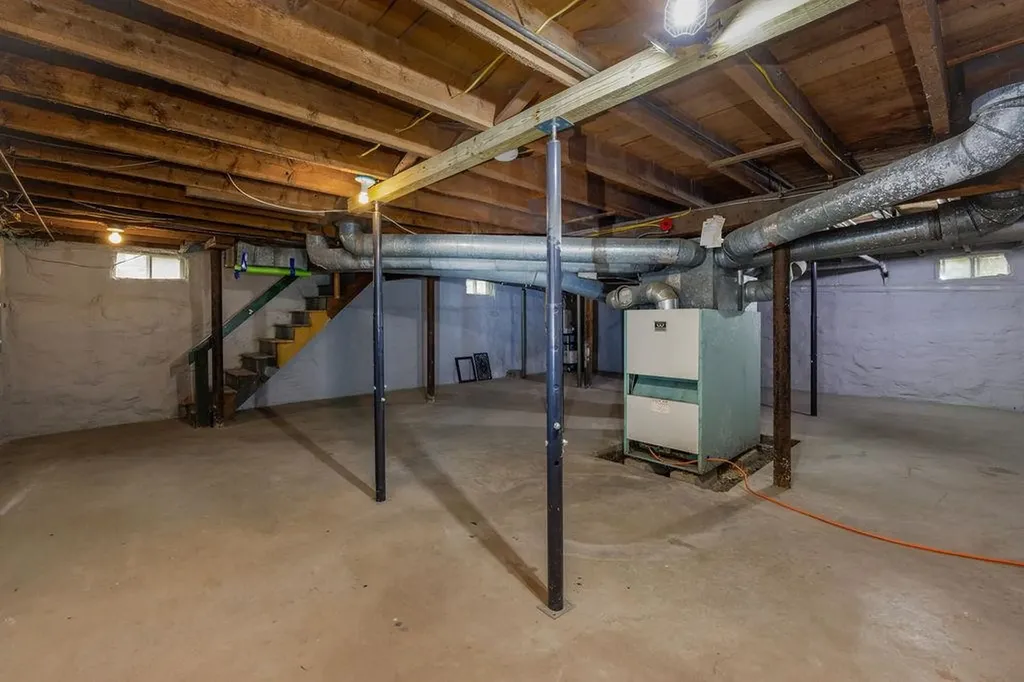 16 Kimball Street Lebanon NH 03766